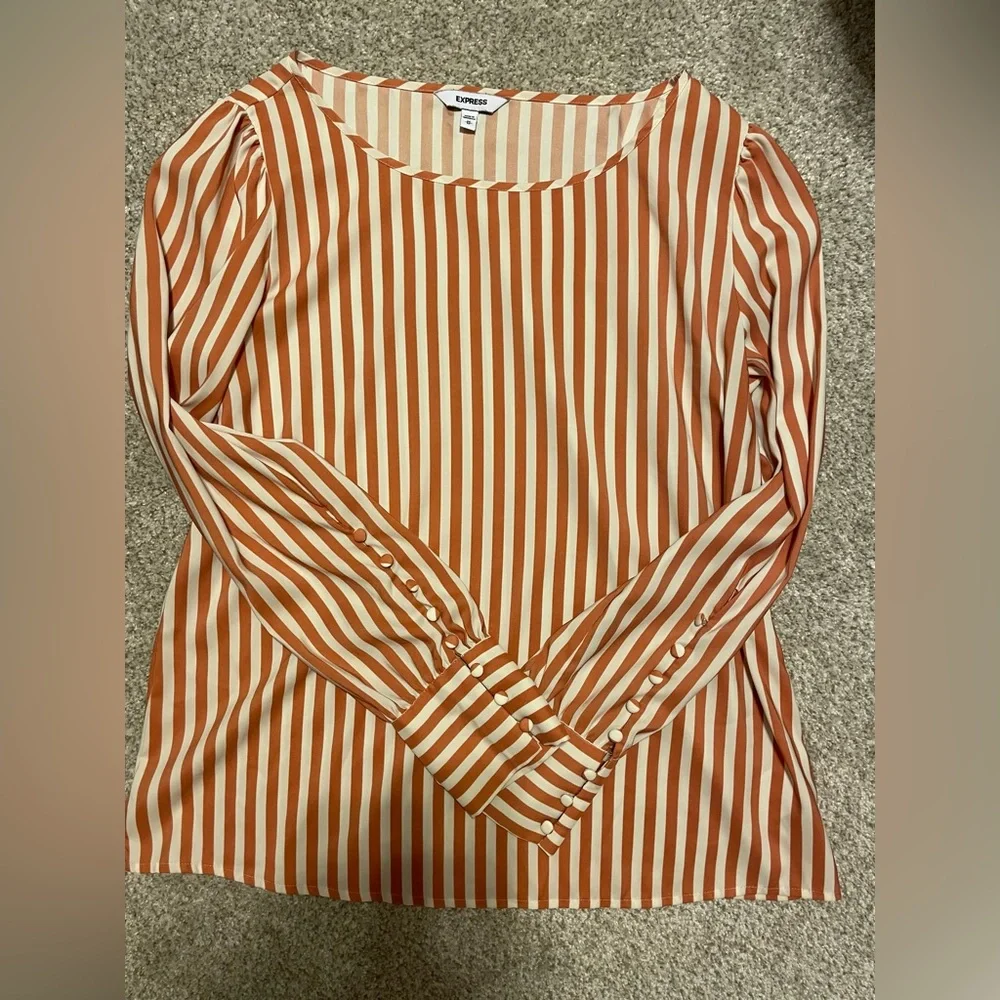 Express blouse - Picture 1 of 4